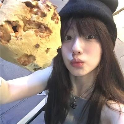 如何培养一个女孩 海报